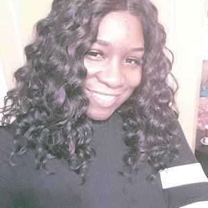 Meet your Posher, Angela